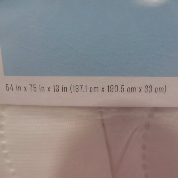 Mattress Pad Full Sized Water Proof-Cool Touch-Up to a 15" Mattess Depth… - Picture 3 of 9